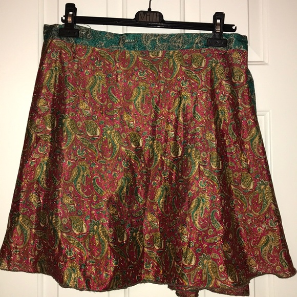 Sari wrap skirt,reversible, Red/green/gold - Picture 4 of 10